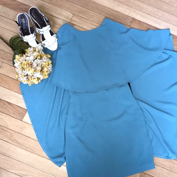 Lulus backless SEAFOAM GREEN cape dress, sz. s - Picture 5 of 8